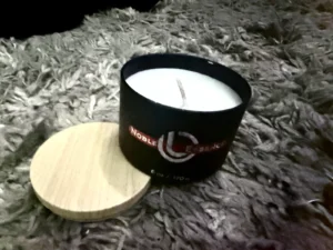 Noble Essence Scented Candle