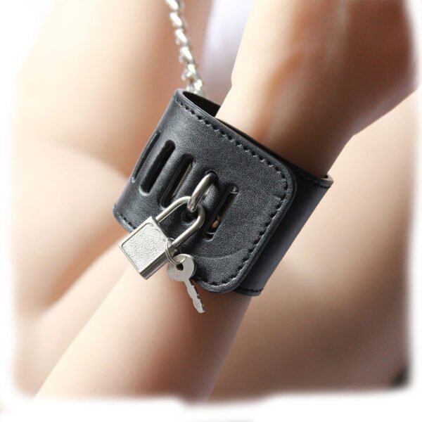 e8b95451-2799-4207-bc28-3a9fe2e07697.jpg New Binding Toy Hand Footcuff